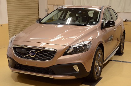 ボルボ Ｖ４０ クロスカントリー Ｔ５ ＡＷＤ