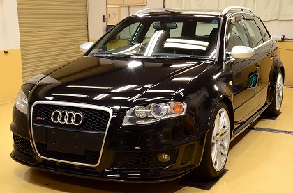 アウディ ＲＳ４アバント