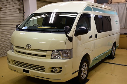 トヨタ ハイエース改 キャンピング /セラミックコーティング