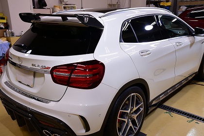 メルセデスＡＭＧ ＧＬＡ４５/ガラスコーティング